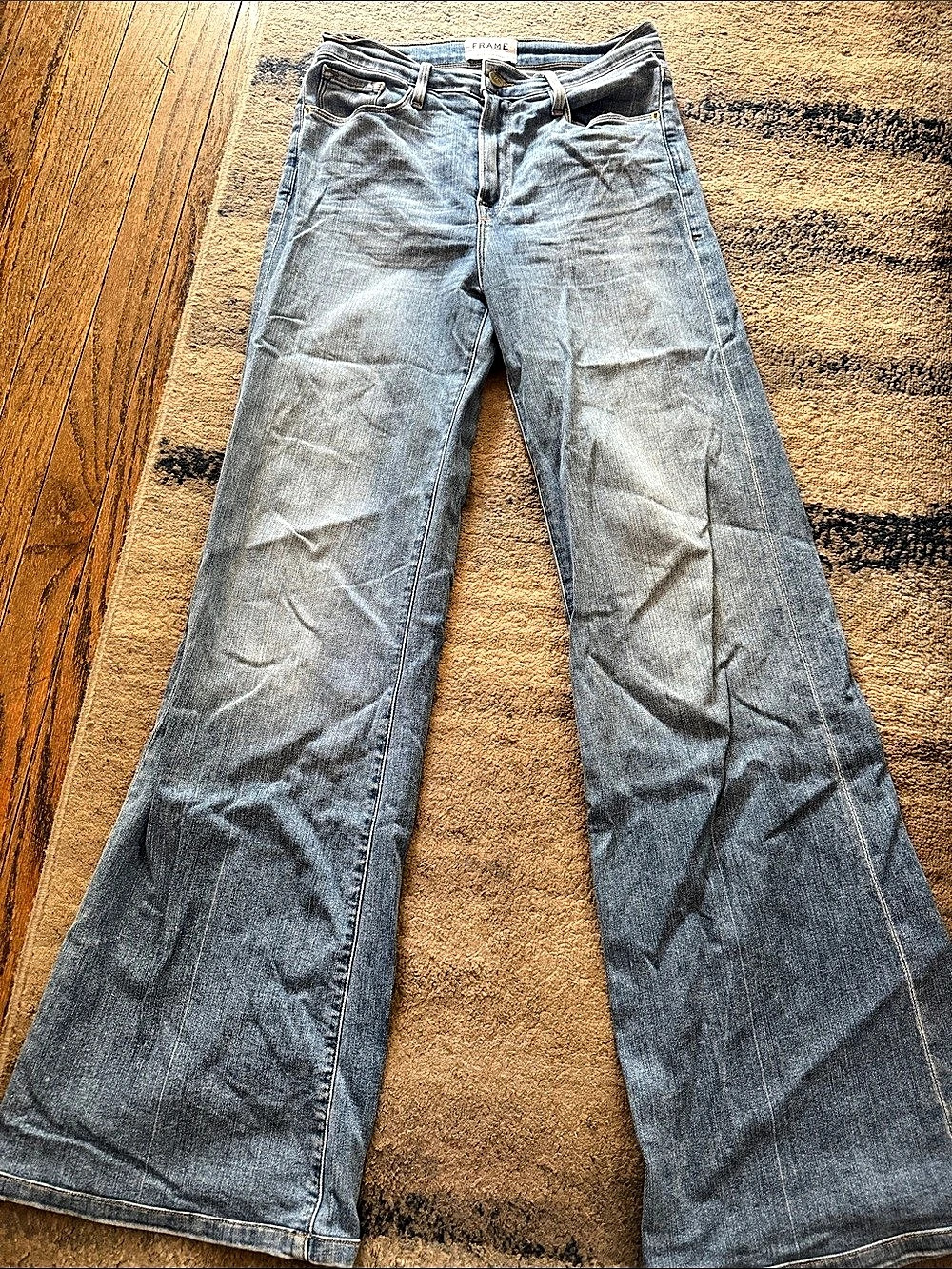 FRAME Bellrock Wide Leg Jeans in Blue Waist 28